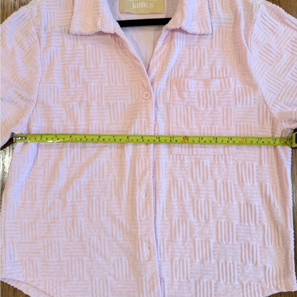 Araminta James Pink Textured Terry Cloth Button Up Shirt Size Small - Picture 9 of 10